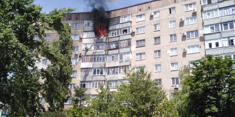В Горишних Плавнях горела многоэтажка: жильцов эвакуировали