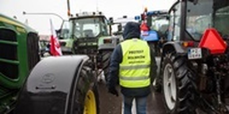 Польские фермеры заблокировали два пункта пропуска