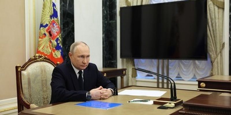 В окружении Путина есть три группы: политтехнолог дал прогноз переворота в России