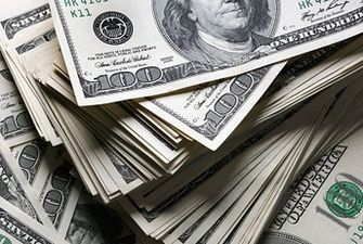 Доллар уже дороже 38 грн: курс валют на черном рынке и в банках