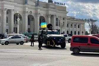В Одесі на вулицях помітили бронемашини з кулеметами: проводяться антитерористичні навчання