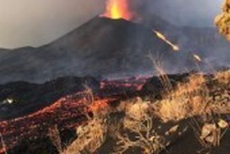 Лавовий потік вулкану на іспанському острові Ла-Пальма перетворився на "цунамі"