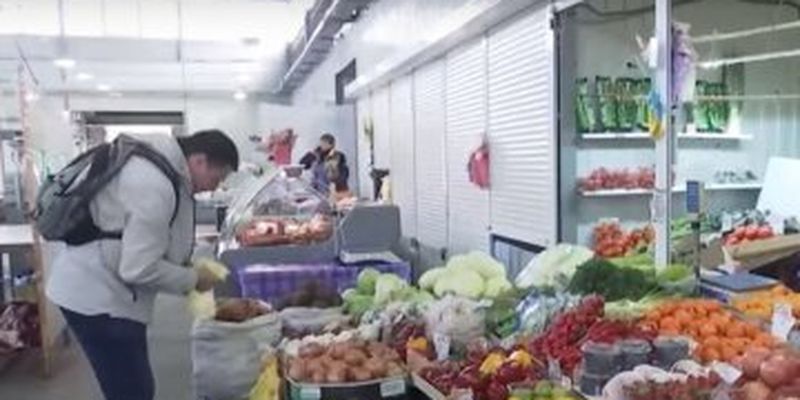 Удовольствие не из дешевых: в Украине выросли цены на популярные овощи, из которых готовят салаты