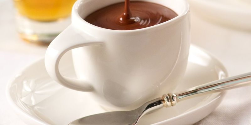 Ученые назвали пользу горячего шоколада для пожилых людей
