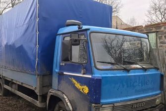 Под Киевом подросток на угнанном грузовике застрял в грязи