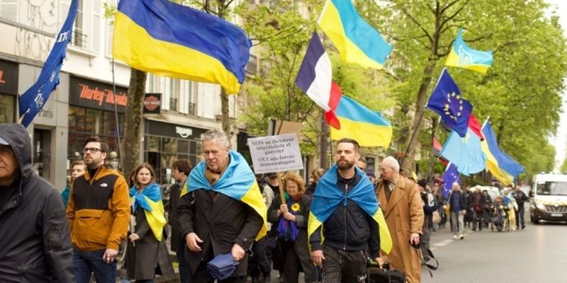 У Парижі відбулась маніфестація з вимогами допомогти закрити українське небо