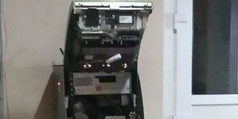 Грабители в Днепре вскрыли банкомат в психбольнице