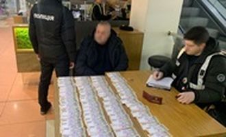 Взятка в 100 тыс. грн: задержан чиновник Киевблагоустройства