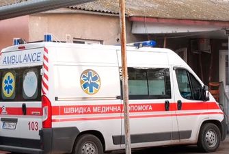 Бив лікаря та водія: у Харкові п’яний пацієнт напав на бригаду швидкої допомоги