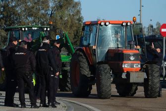 Испанские фермеры протестуют против низких цен