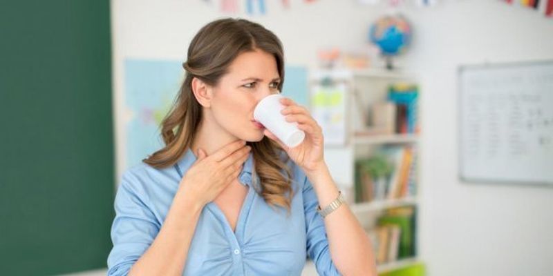 Чому болить горло: шість причин
