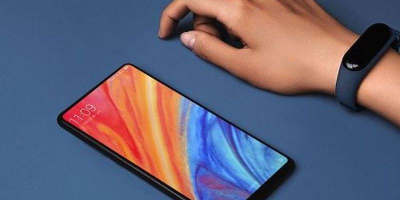 Xiaomi под санкциями CША: чего теперь ждать владельцам телефонов и фитнес-браслетов