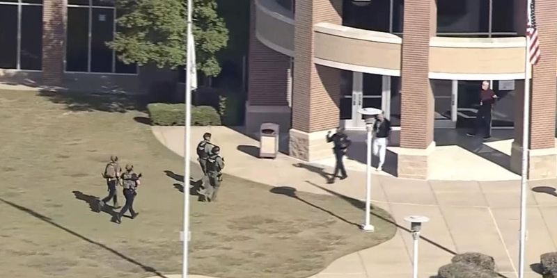 В Техасе задержали виновника стрельбы в школе