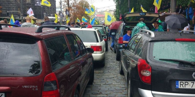 Кінець євробляхам: українці показали нову схему ввезення авто з-за кордону