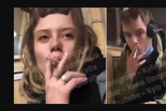 В Киеве задержали нарушителей, которые курили в вагоне метро и снимали это на видео