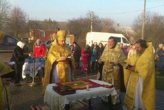 На Волыни община УПЦ девятый месяц удерживает храм от захвата