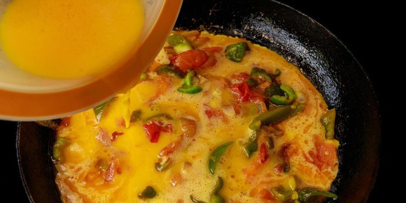 Яичница по-новому: как приготовить быстрый завтрак по рецепту Найджелы Лоусон