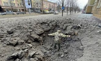 Пушилин, привет: в оккупированном Донецке раздались мощные взрывы, загорелось здание "правительства" "ДНР", фото