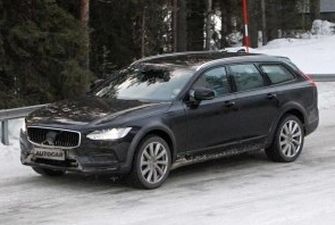 Volvo тестирует гибридные версии моделей V90 и S90