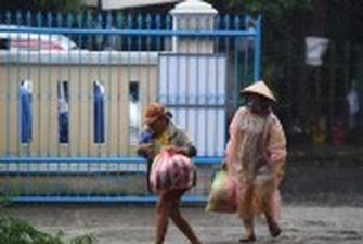 В'єтнам ввів комендантську годину та проводить масову евакуацію через супертайфун Noru