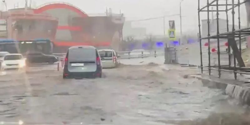 Москва уходит под воду из-за сильных дождей. ВИДЕО