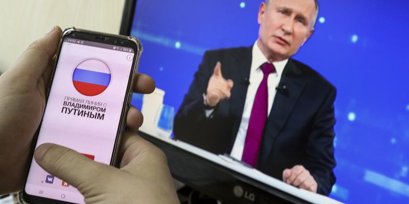 "Прямые линии" с президентом уже неинтересны россиянам