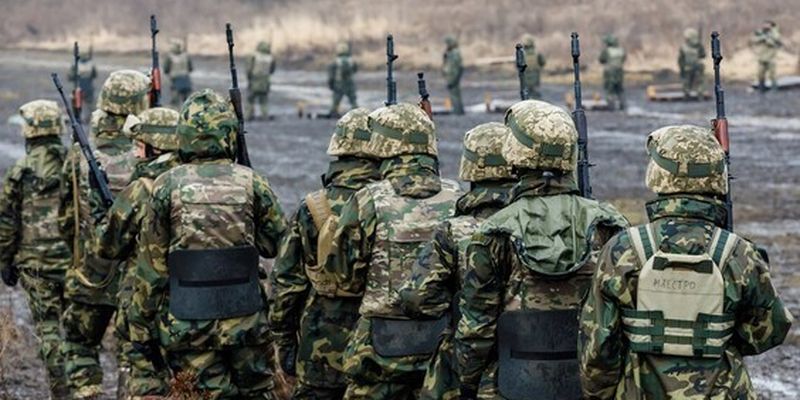 От 500 до 50 000 гривен: где военным в Украине насчитывается 9 различных выплат
