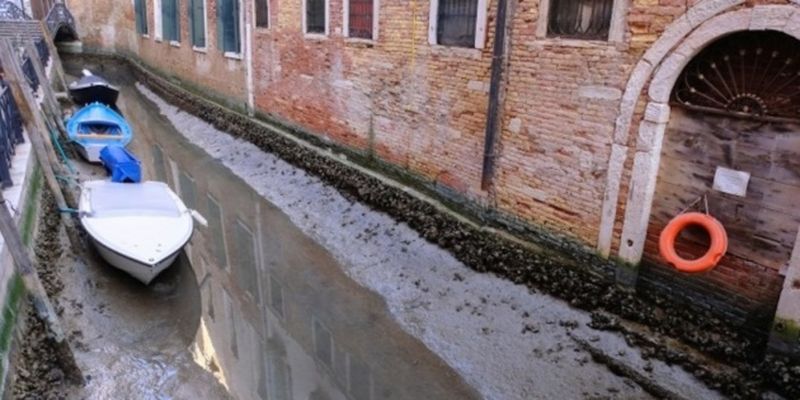 В Венеции высыхают знаменитые каналы