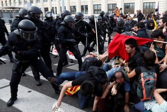 Світ охопили масові протести: промовисті фото з Чилі, Лівану та Гонконку