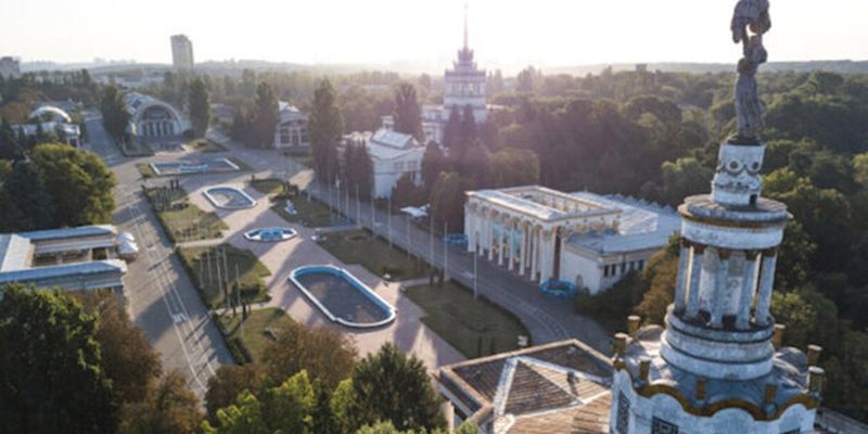 В Киеве на ВДНГ будет фестиваль "Книжная страна": программа