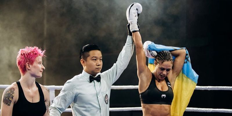 Українка стала чемпіонкою світу з тайського боксу