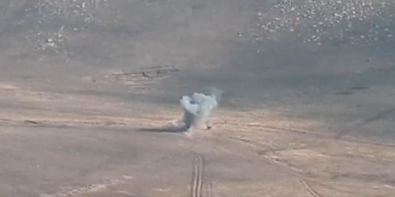 Минобороны Армении показало видео уничтожения азербайджанской военной техники