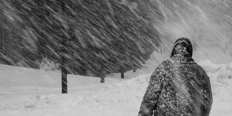 Штормовое предупреждение и снежные циклоны: синоптик рассказала, что ждет украинцев