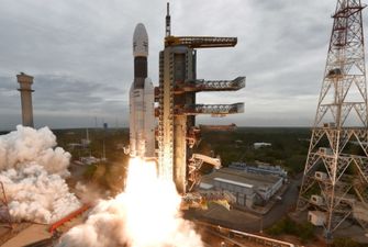 Индия вывела на орбиту Луны свою межпланетную станцию