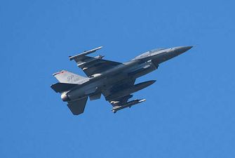 Отправки F-16 в Украину незамедлительно: сенаторы США от обеих партий ждут решения Пентагона