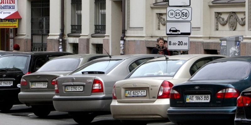 Советник Кличко заверяет, что в Киеве достаточно парковочных площадок