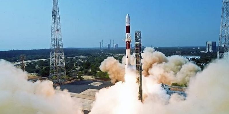 Индийская ракета вывела на орбиту бразильский спутник