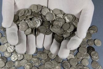 Понад 5 кг старовинних срібних монет — у Польщі знайшли скарб римського періоду