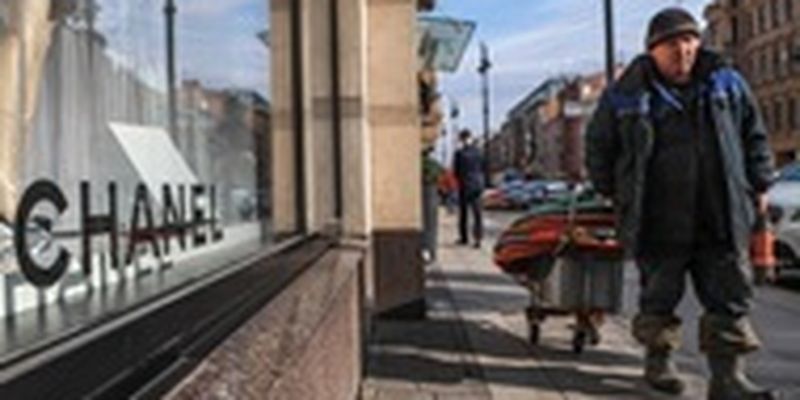 Мировые люксовые бренды массово закрывают магазины в России - СМИ