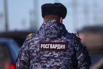 Повалили на пол и заковали в наручники: в Краснодаре задержали пару за поддержку Украины