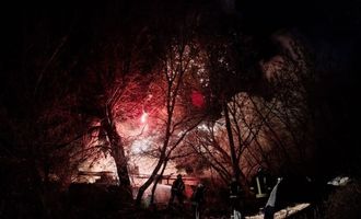 Харьков: в результате ночного обстрела загорелся склад площадью более тысячи квадратных метров