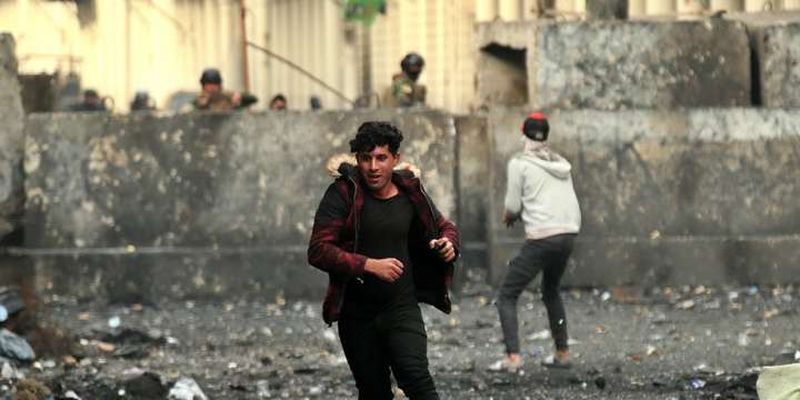 У Багдаді невідомі обстріляли демонстрантів: 15 людей загинули і 60 поранені