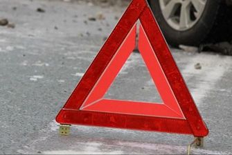 На Закарпатье юный водитель сбил 48-летнего пешехода: мужчина с тяжелыми травмами попала в больницу