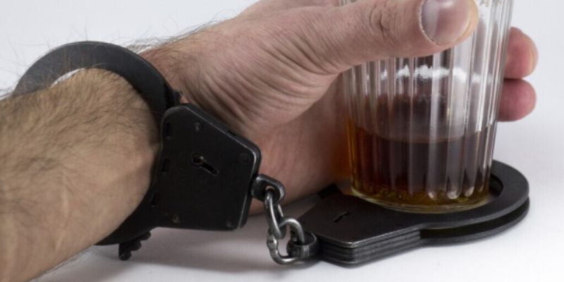 Наркологи предупредили о последствиях резкого отказа от алкоголя