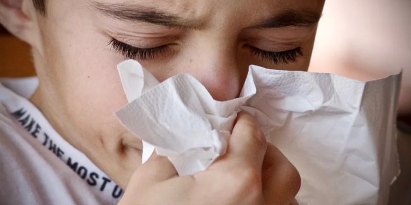 Медики развеяли распространённые мифы о простуде