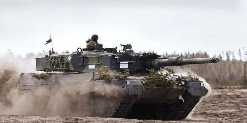 Швейцария согласилась продать Германии 25 танков Leopard: ждать ли их теперь в Украине
