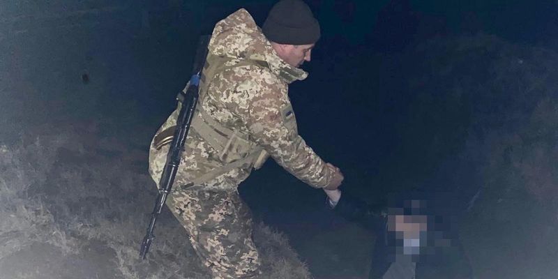 Украинец пытался бежать в Молдову и упал в трехметровую ловушку