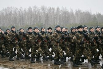РФ може використати навчання у Білорусі для стримування українських військ — розвідка Британії