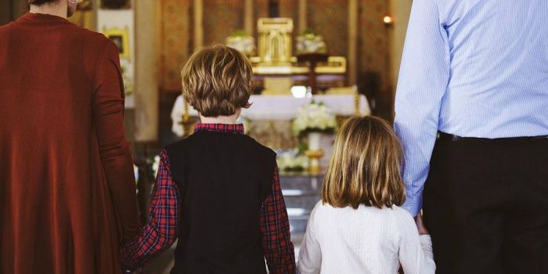 Почему молиться всегда нужно за всю семью?