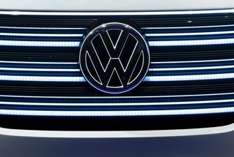 Volkswagen назвав дату випуску нового Golf